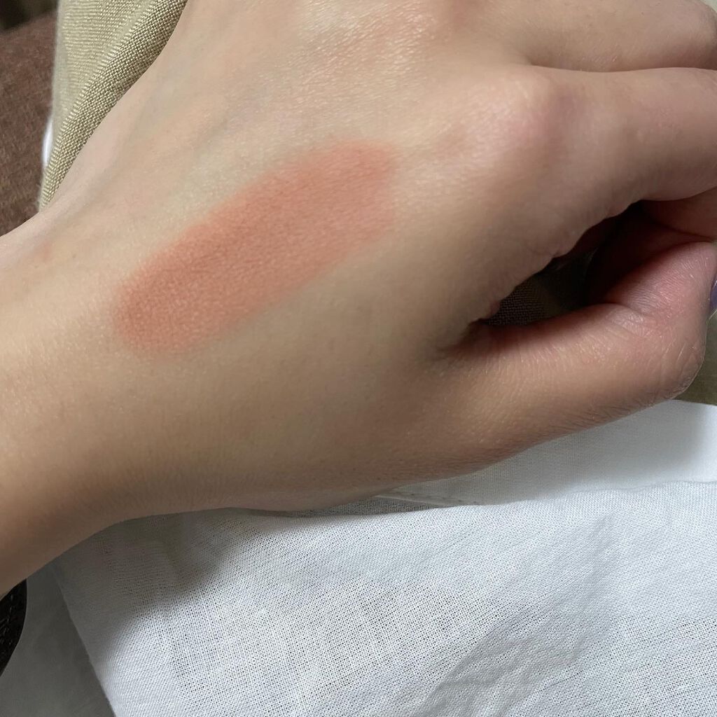 パウダー キス アイシャドウ マイ トゥイーディ/M・A・C/単色アイシャドウを使ったクチコミ（2枚目）