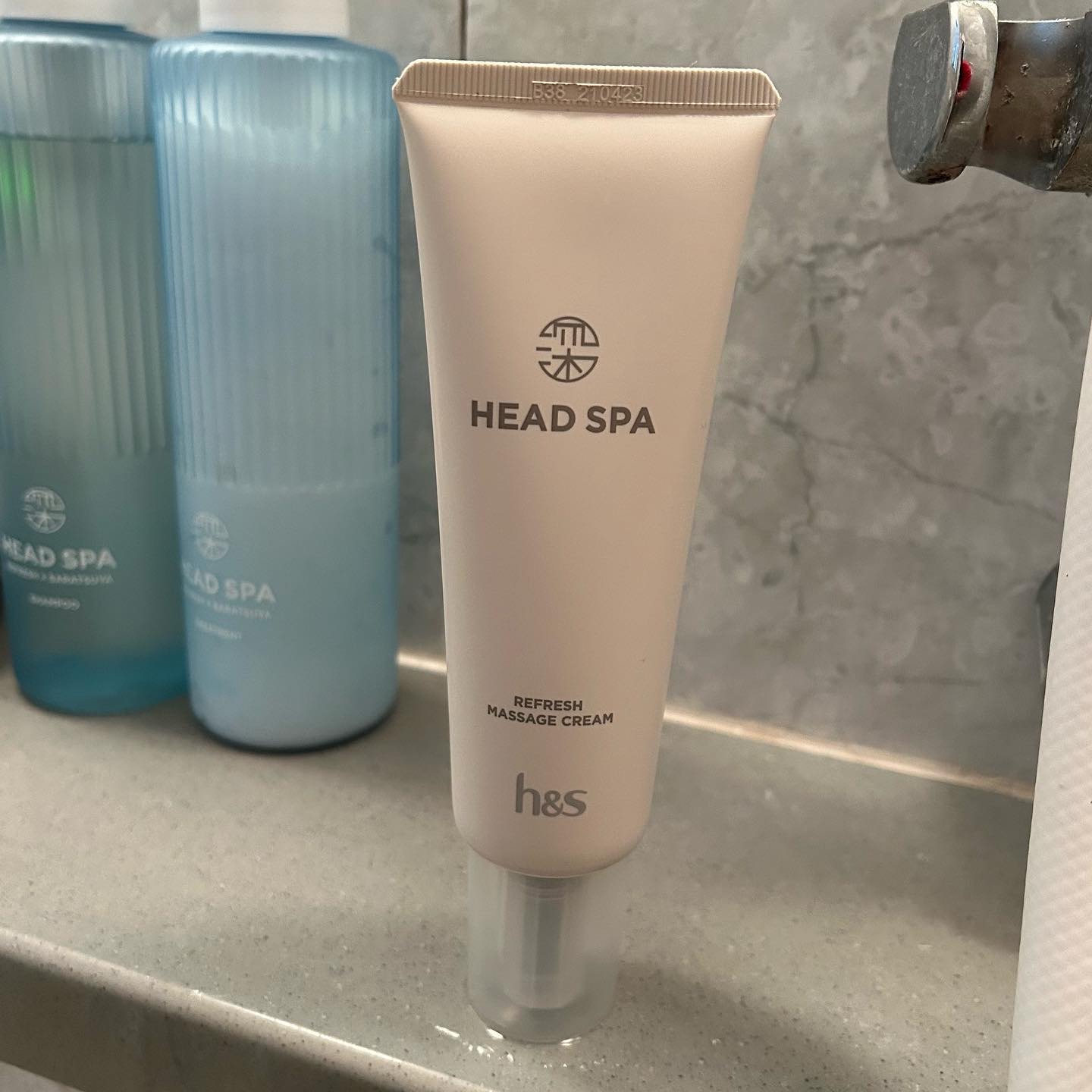 リフレッシュ マッサージクリーム/h&s/洗い流すヘアトリートメントを使ったクチコミ（1枚目）