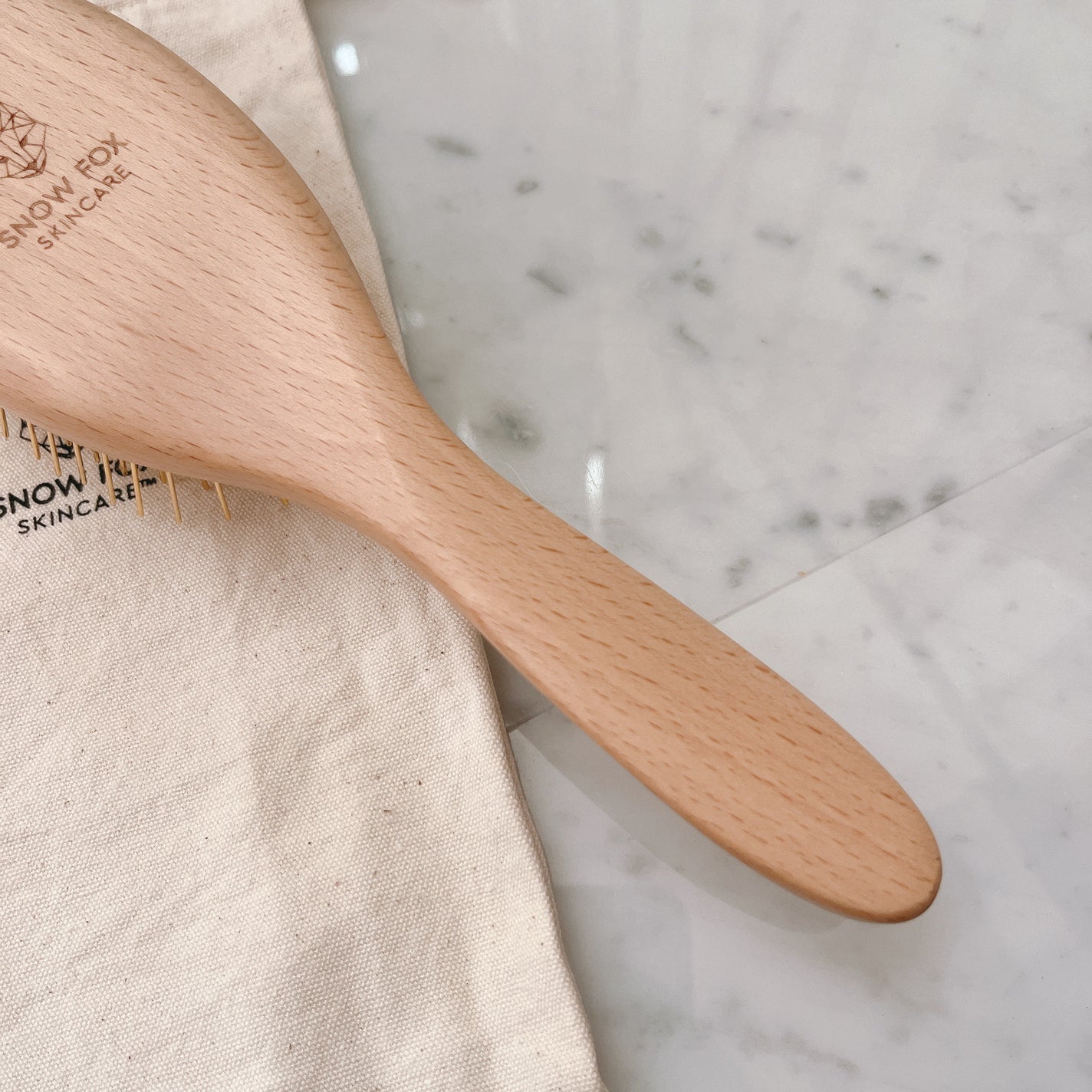 プレミアム FOXカッサ ウッド ヘアブラシ/SNOW FOX SKINCARE/メイクブラシを使ったクチコミ(4枚目)