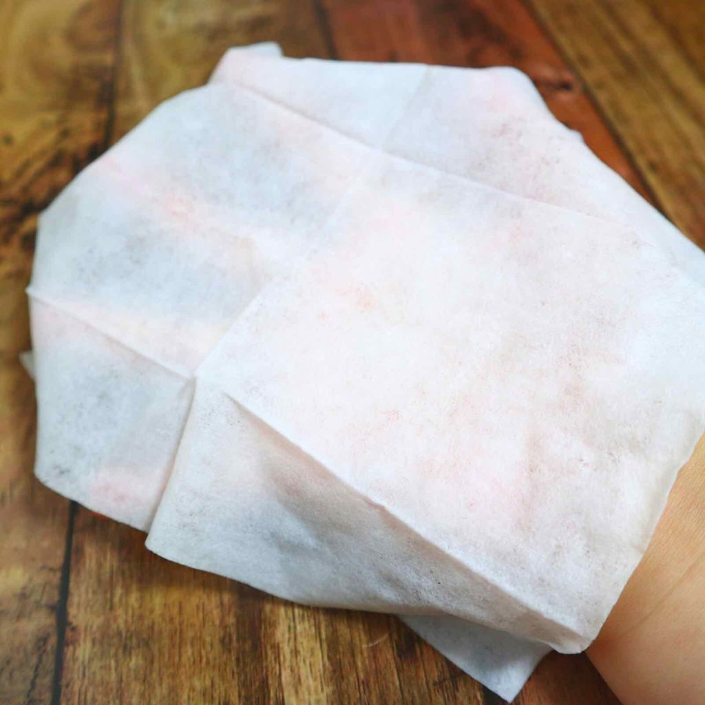 メイクの上からリフレッシュシート/ビオレ/フェイスシートを使ったクチコミ(2枚目)