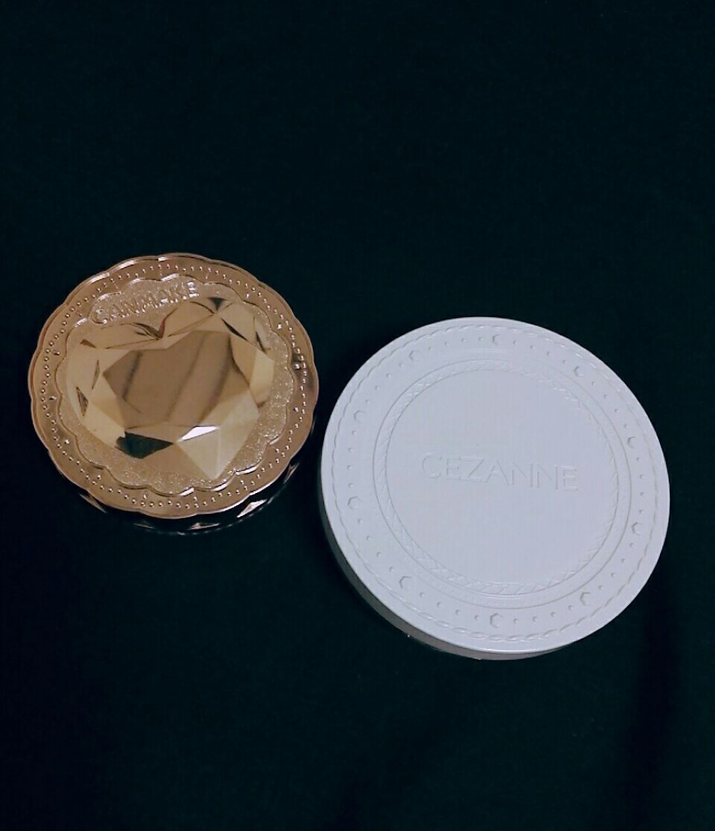 UVクリアフェイスパウダー/CEZANNE/プレストパウダーを使ったクチコミ(2枚目)