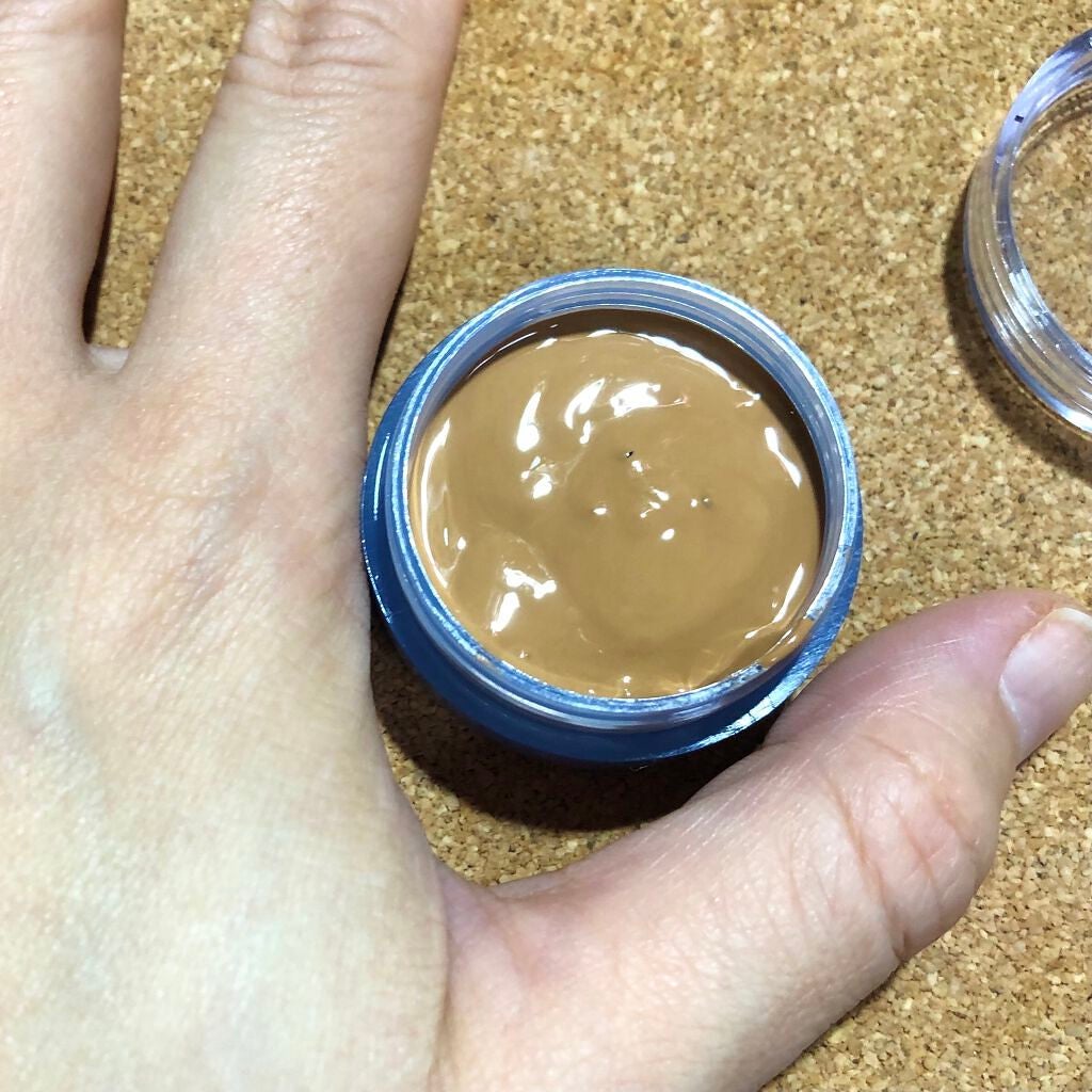 マツさん on LIPS 「濃すぎちゃうリキッドファンデ。ケイトのリキッド、ウチには03,..」(1枚目)