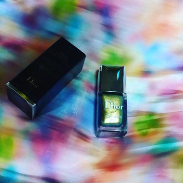 Dior ディオール ヴェルニ＜バーズ オブ ア フェザー＞のクチコミ「 #Summerネイル  初めてお高いネイル💅に手を出しました💃ディオールヴェルニの、グリーン.....」（1枚目）