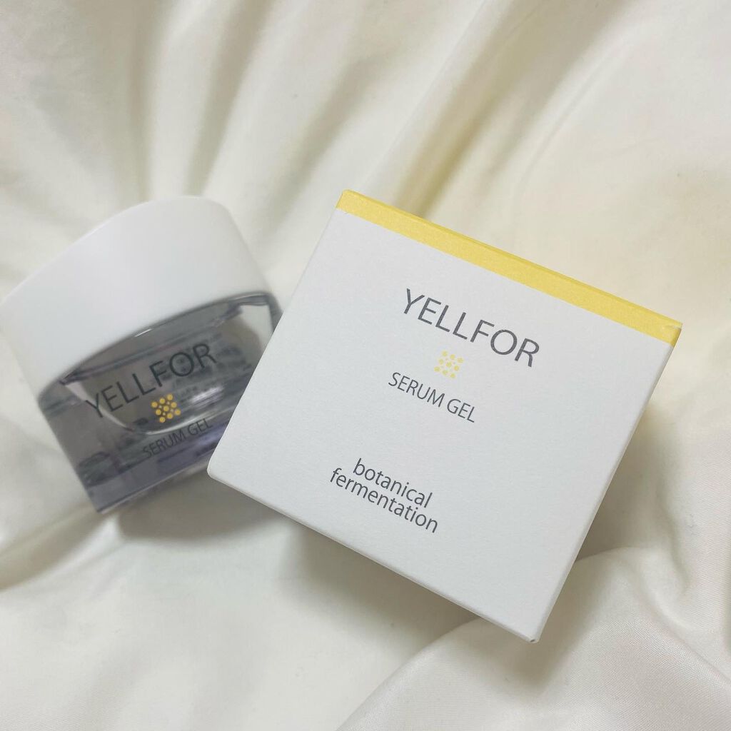 asucoco on LIPS 「美容液なのにこの形斬新❤塗った瞬間ベタベタもせずもっちもっち🥺..」(1枚目)