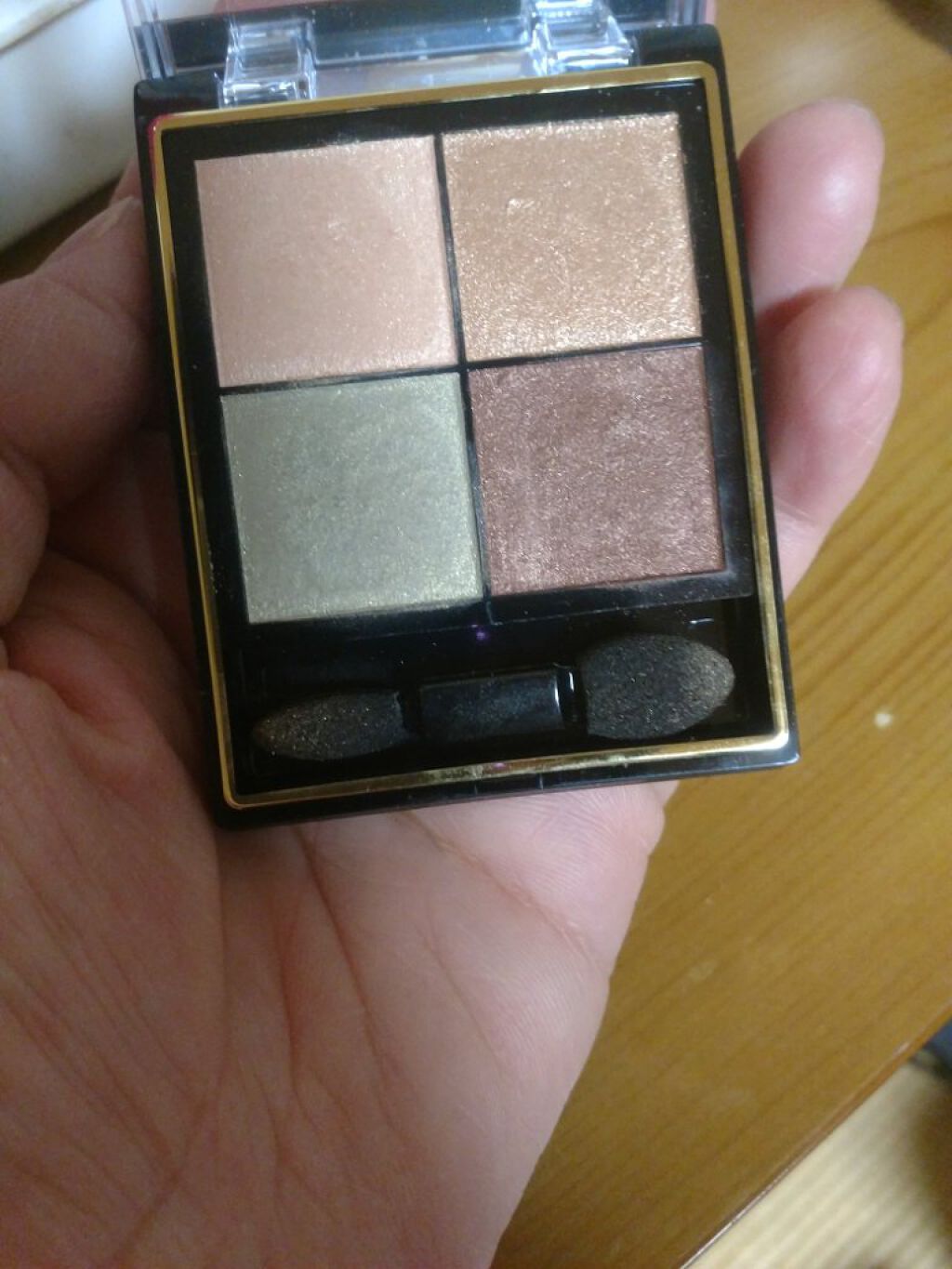 リアルクローズシャドウ/excel/アイシャドウパレットを使ったクチコミ（2枚目）
