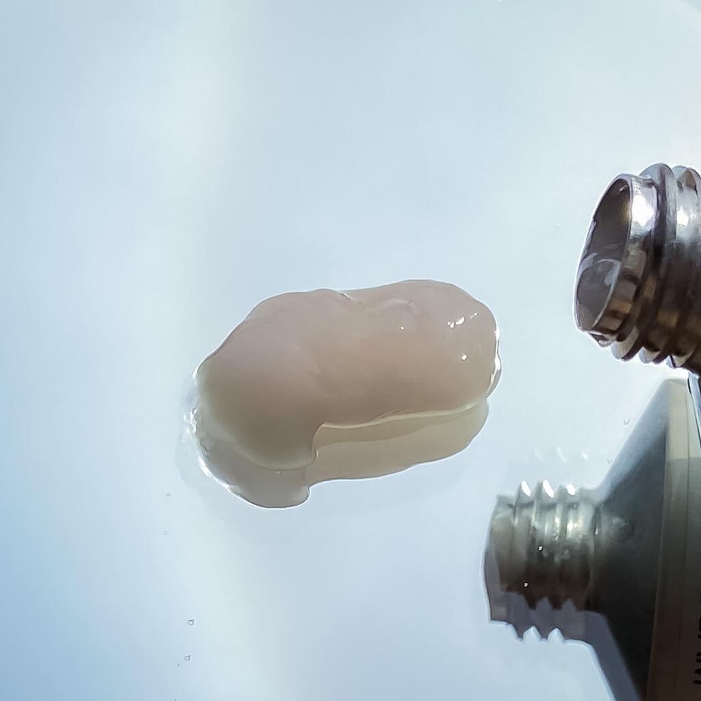 ハンド&ヘア ライトセラム/AUTHENTIC BEAUTY CONCEPT/ハンドクリームを使ったクチコミ(3枚目)