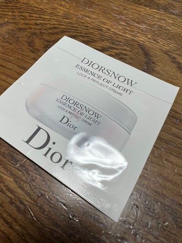 Dior スノー アルティメット リフレクション クリームのクチコミ「Dior

スノー アルティメット リフレクション クリーム


いい匂いがするので使いやすい.....」（1枚目）