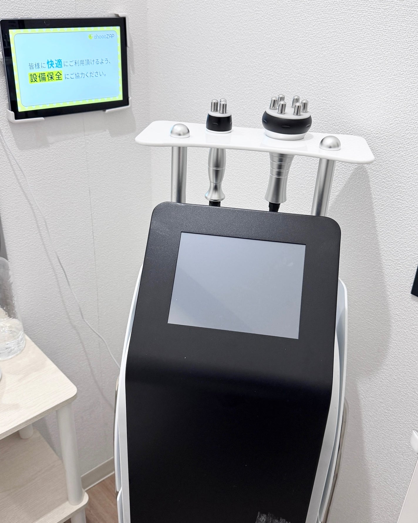 Non/フォロバ100 on LIPS 「ChocoZAPで気軽に美と健康をサポート@chocozap_..」(4枚目)