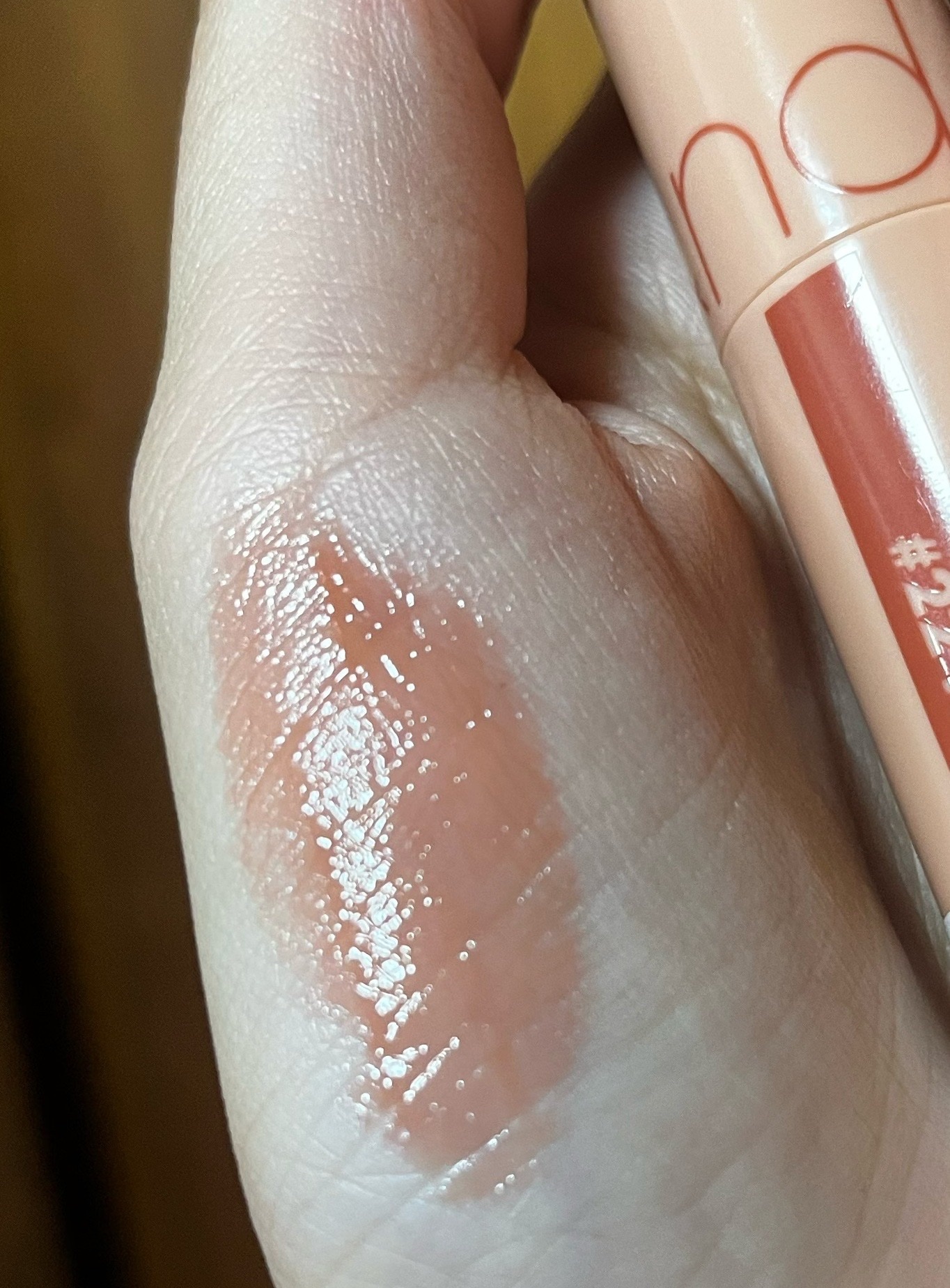 ジューシーラスティングティント/rom&nd/リップティントを使ったクチコミ（2枚目）