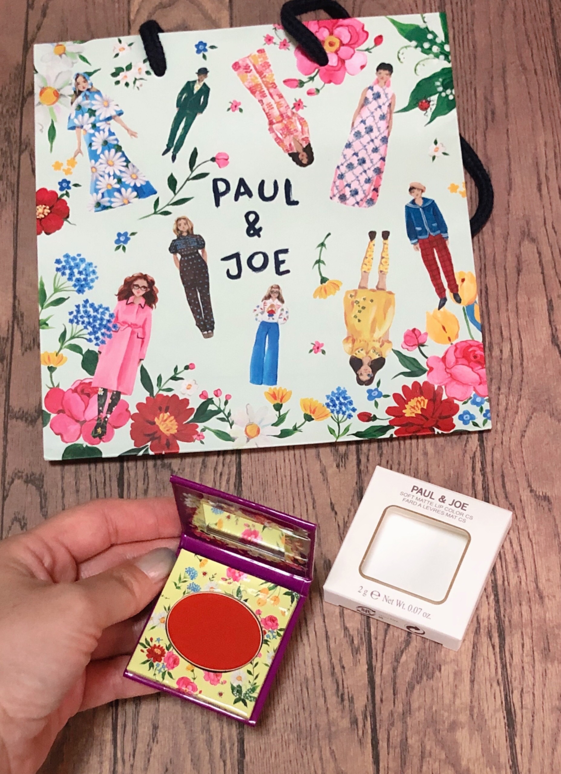 ポール ＆ ジョー ソフト マット リップ カラー CS/PAUL & JOE BEAUTE/口紅を使ったクチコミ（2枚目）