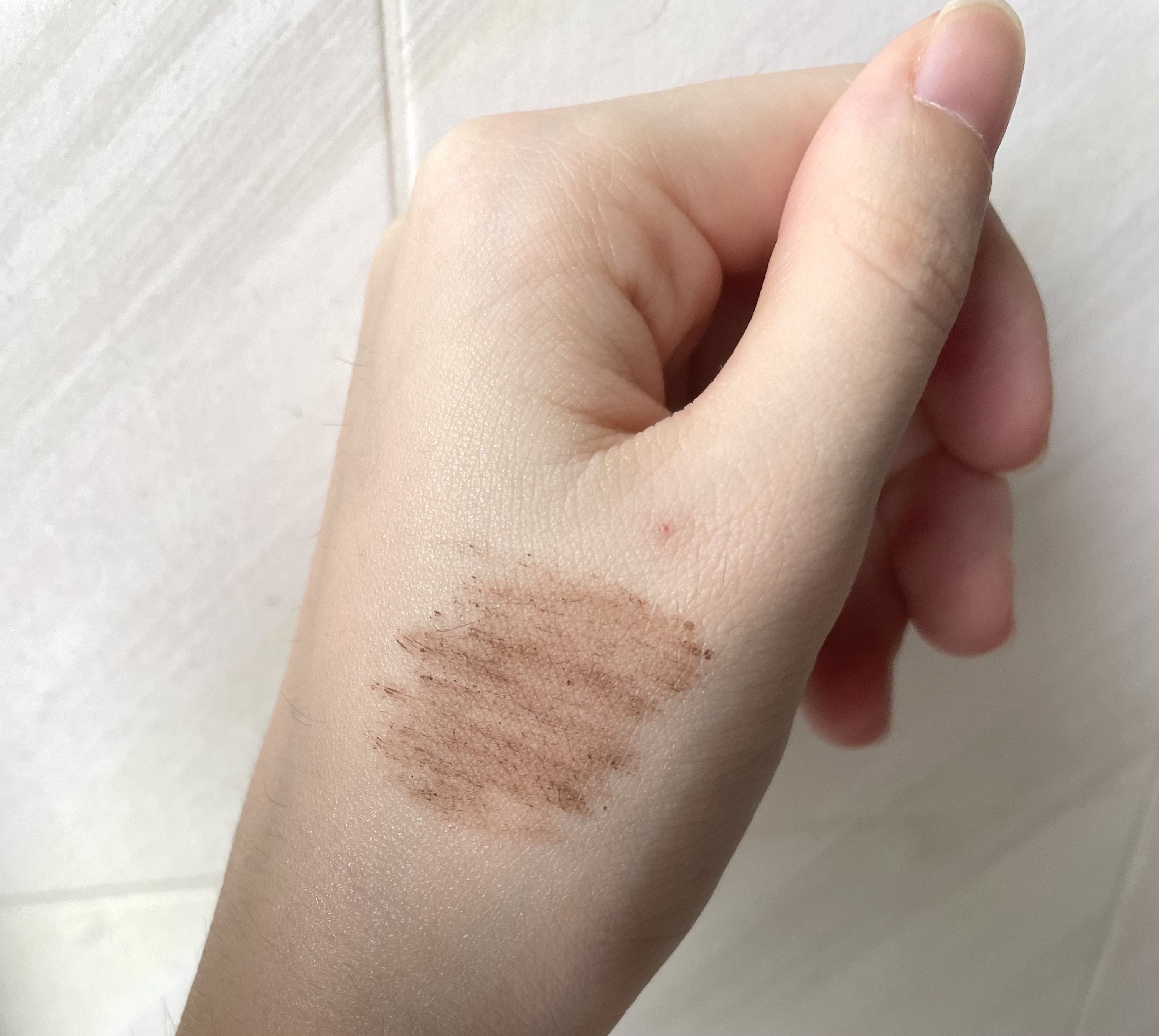 極細アイブロウマスカラ C4 ソフトグレージュ/CEZANNE/眉マスカラを使ったクチコミ（3枚目）