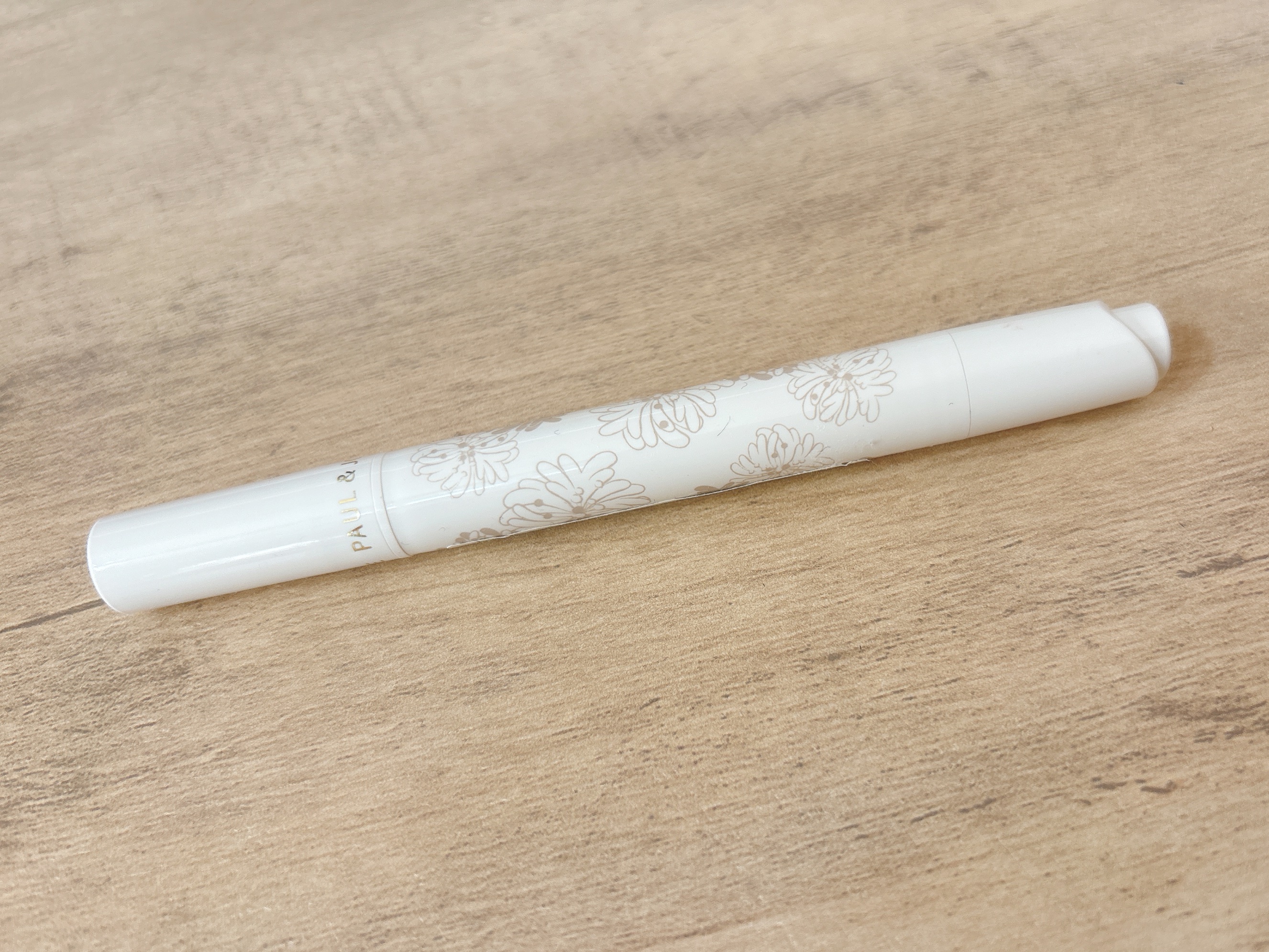 イルミネイティング タッチ ペン/PAUL & JOE BEAUTE/リキッドコンシーラーを使ったクチコミ（2枚目）