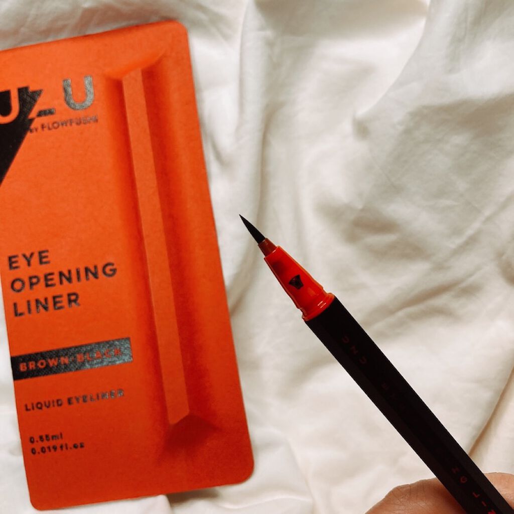 EYE OPENING LINER/UZU BY FLOWFUSHI/リキッドアイライナーを使ったクチコミ(1枚目)