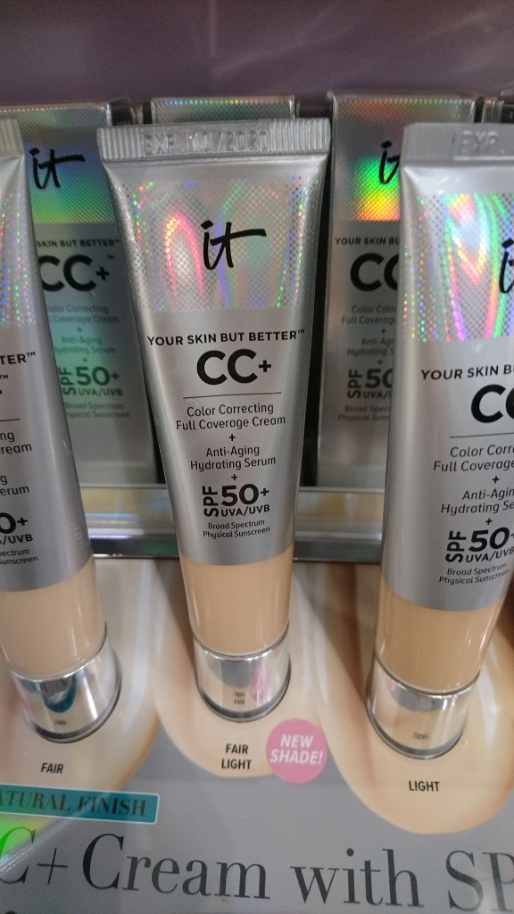 twinkle_gloss_o3d on LIPS 「多くのYouTuberが絶賛している、itのCCクリームです。..」(1枚目)