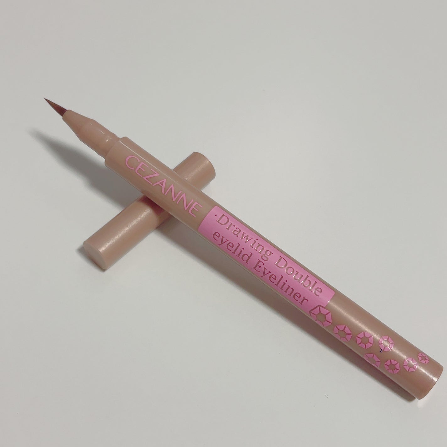 描くふたえアイライナー/CEZANNE/リキッドアイライナーを使ったクチコミ(1枚目)
