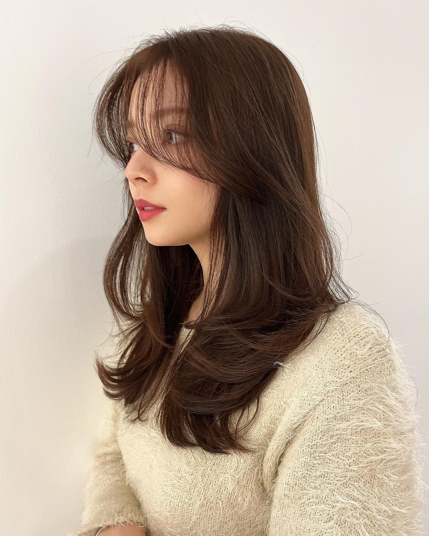 HARUNA on LIPS 「.たっぷりなレイヤーで、シンプルだけど、華やか🌸なカットです!..」(4枚目)