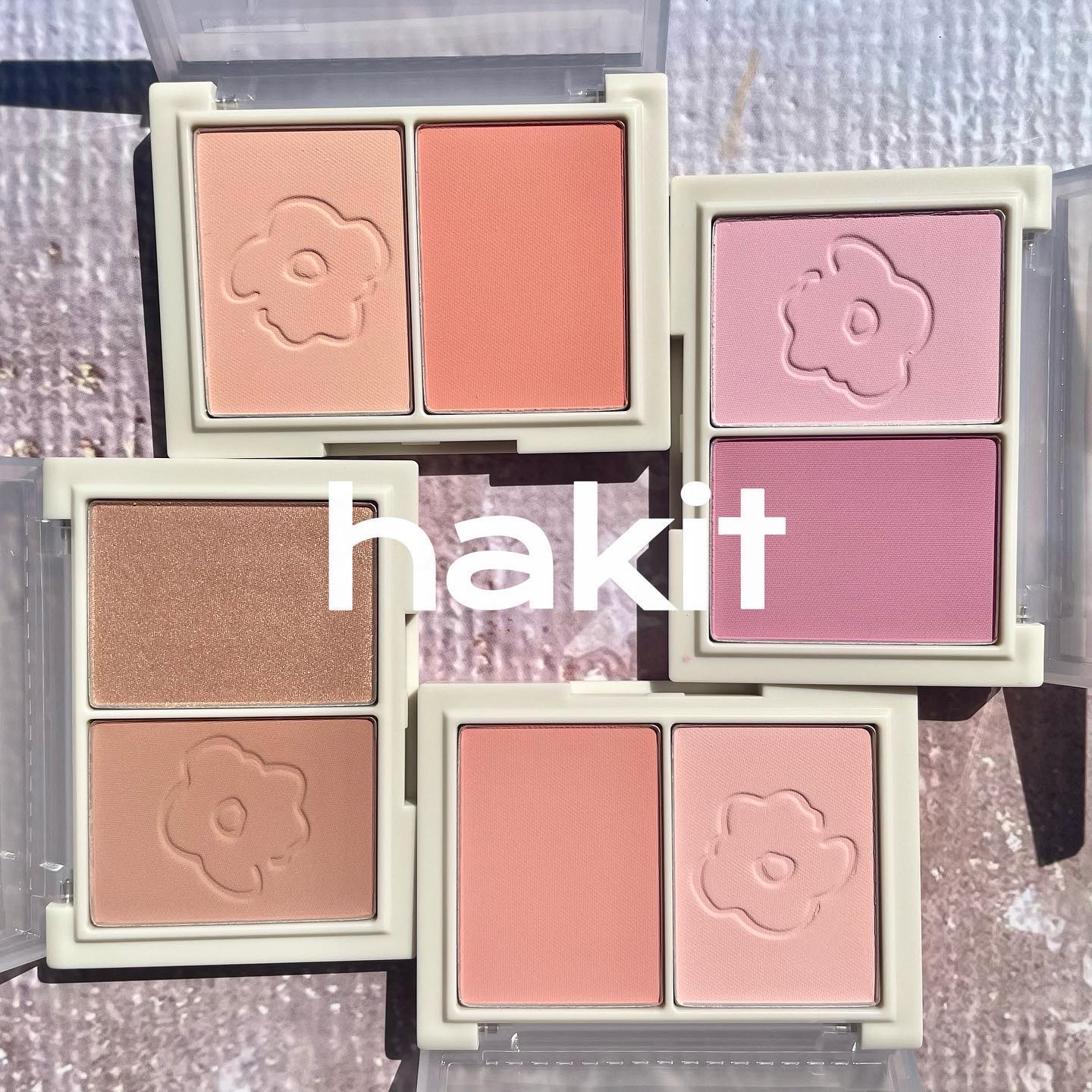 フロリッドレイヤーブラッシャー 04 ブルーミング/HAKIT/パウダーチークを使ったクチコミ（1枚目）