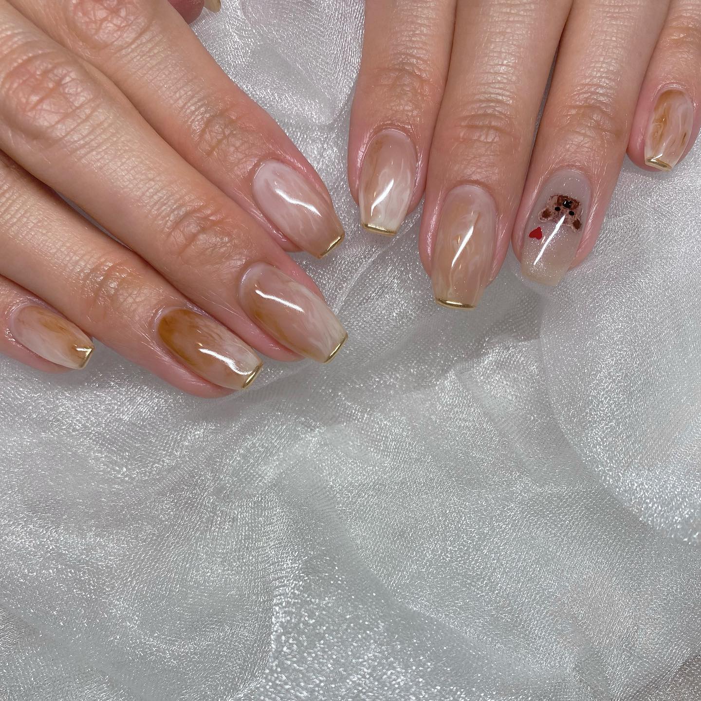 #ブラウンネイル,#ニュアンスネイル,#カフェオレネイル,#カフェラテネイル,#もやもやネイル,#スクエアネイル,#くまさんネイル,#手描きネイル,#きれいめネイル,#オフィスネイル,#ちゅるんネイル,#韓国ネイル,#ワンホンネイル,#冬ネイルのネイルデザイン