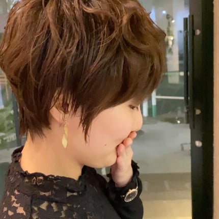 lond soleil 山本樹理 on LIPS 「チラ見せピアスが可愛いショートスタイル❣️#池袋でも可愛くなれ..」(2枚目)