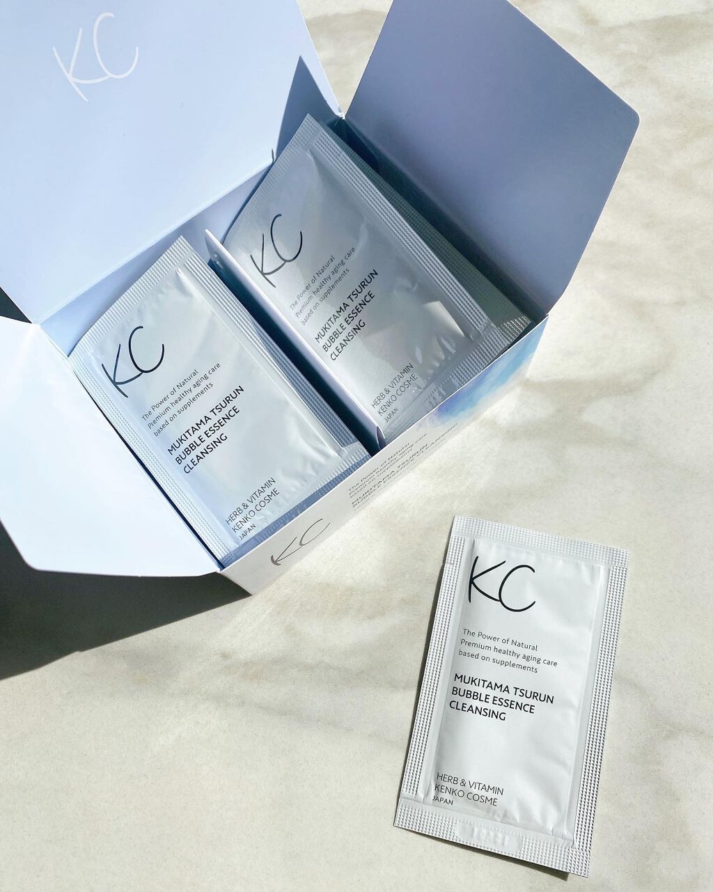 KC むきタマつるん 発泡美容液クレンジング/ハーブ健康本舗/クレンジングジェルを使ったクチコミ(5枚目)