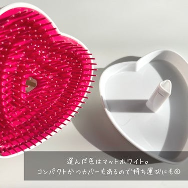 発売以来大人気のReFaのHEART BRUSH。
私はマットホワイトを購入しました。

コンパクトですが握りやすく、
カバーも付いているので
旅行や持ち歩きにもよさそうです。

使ってみると髪が絡まずに
とかしやすく、評判通りです。

お値段も3000円と購入しやすいので、
プレゼントにもよさそう。

#ReFa #HEARTBRUSH #リファ #ハートブラシ #リファ_ブラシ #ヘアブラシ #ブラシ #ヘアケアグッズ  #ヘアケア #プレゼント_3000円  #プレゼント #プレゼント_友達 の画像 その1