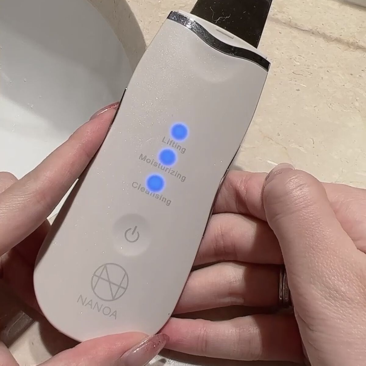 LIFTIA ウォーターピーリング /NANOA/美顔器・マッサージを使ったクチコミ（2枚目）