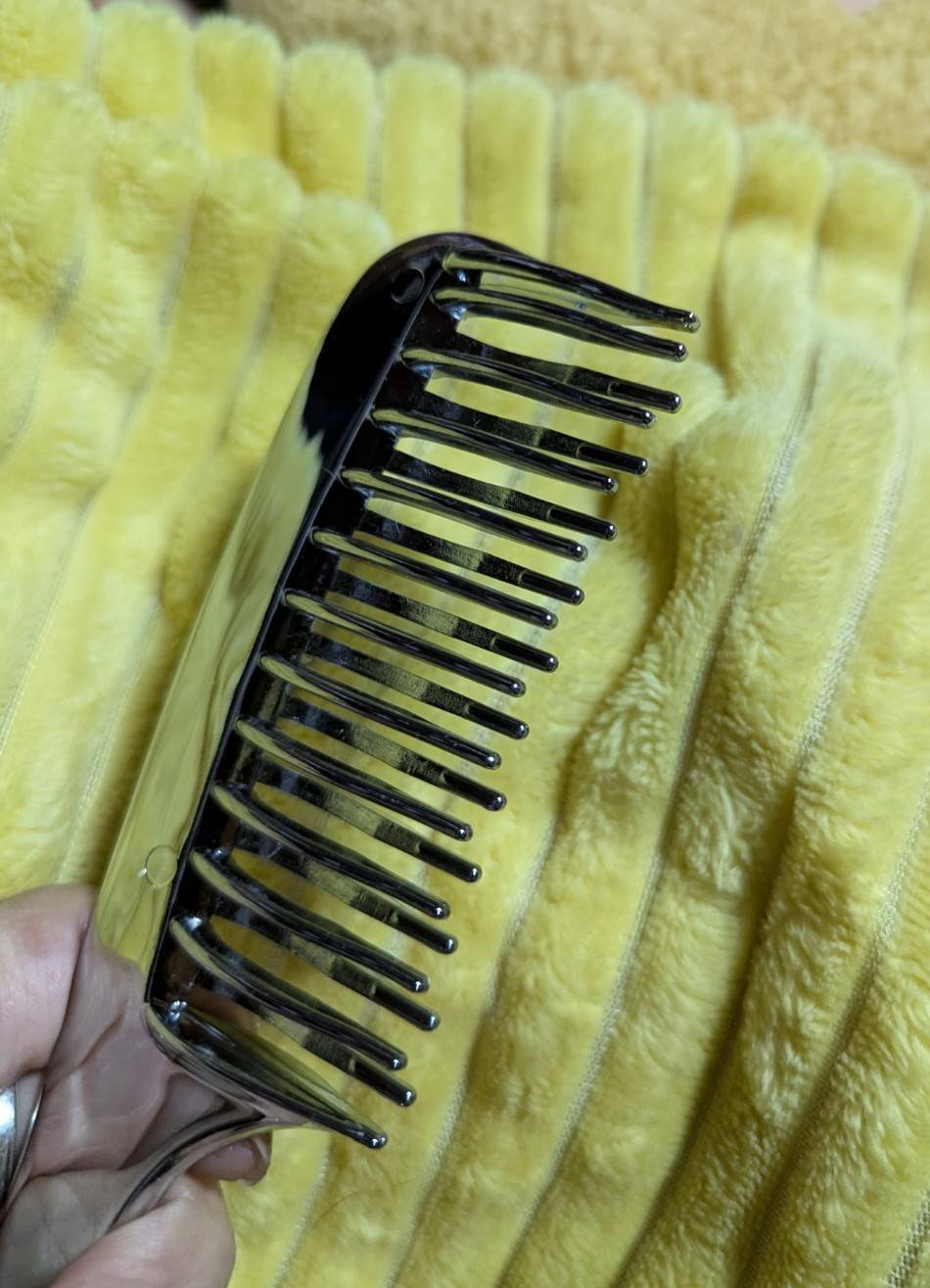 フラットヘア  デタングルコーム/SHOBIDO/ヘアコームを使ったクチコミ（2枚目）