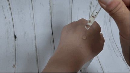 VEGAN TOLOGY CENTELLA CICACARE BLAMISH AMPOULEのクチコミ「こんにちは
最近ビーガン商品の化粧品達が本当に多いですよね。
歳をとればとるほど敏感になっ.....」(3枚目)