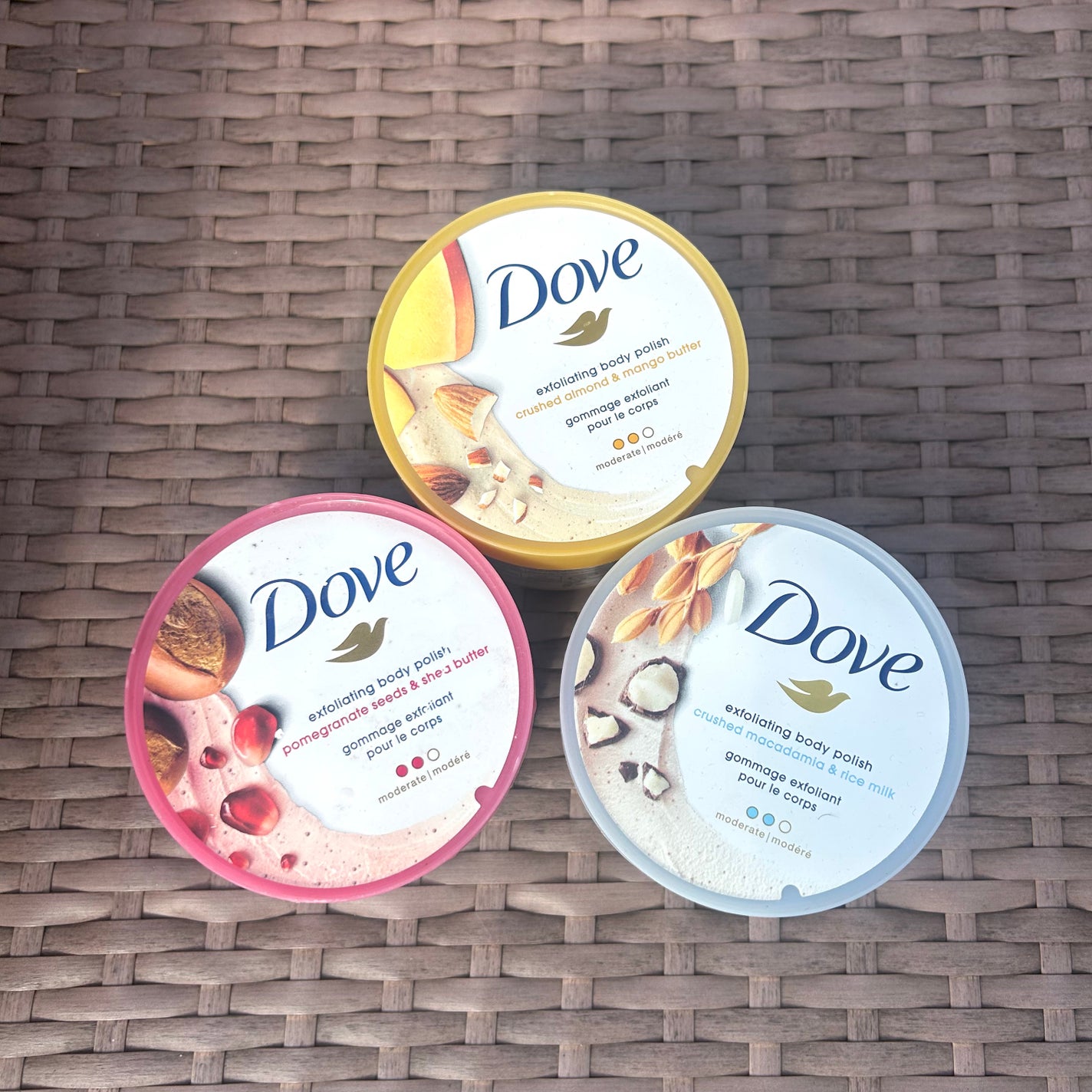 ダヴ ふわとろクリーミースクラブ ザクロ&シアバター/ダヴ/ボディスクラブを使ったクチコミ(2枚目)