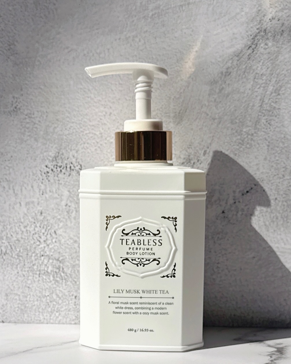 パフュームボディローション リリィムスクホワイトティー/TEABLESS/ボディローションを使ったクチコミ（1枚目）