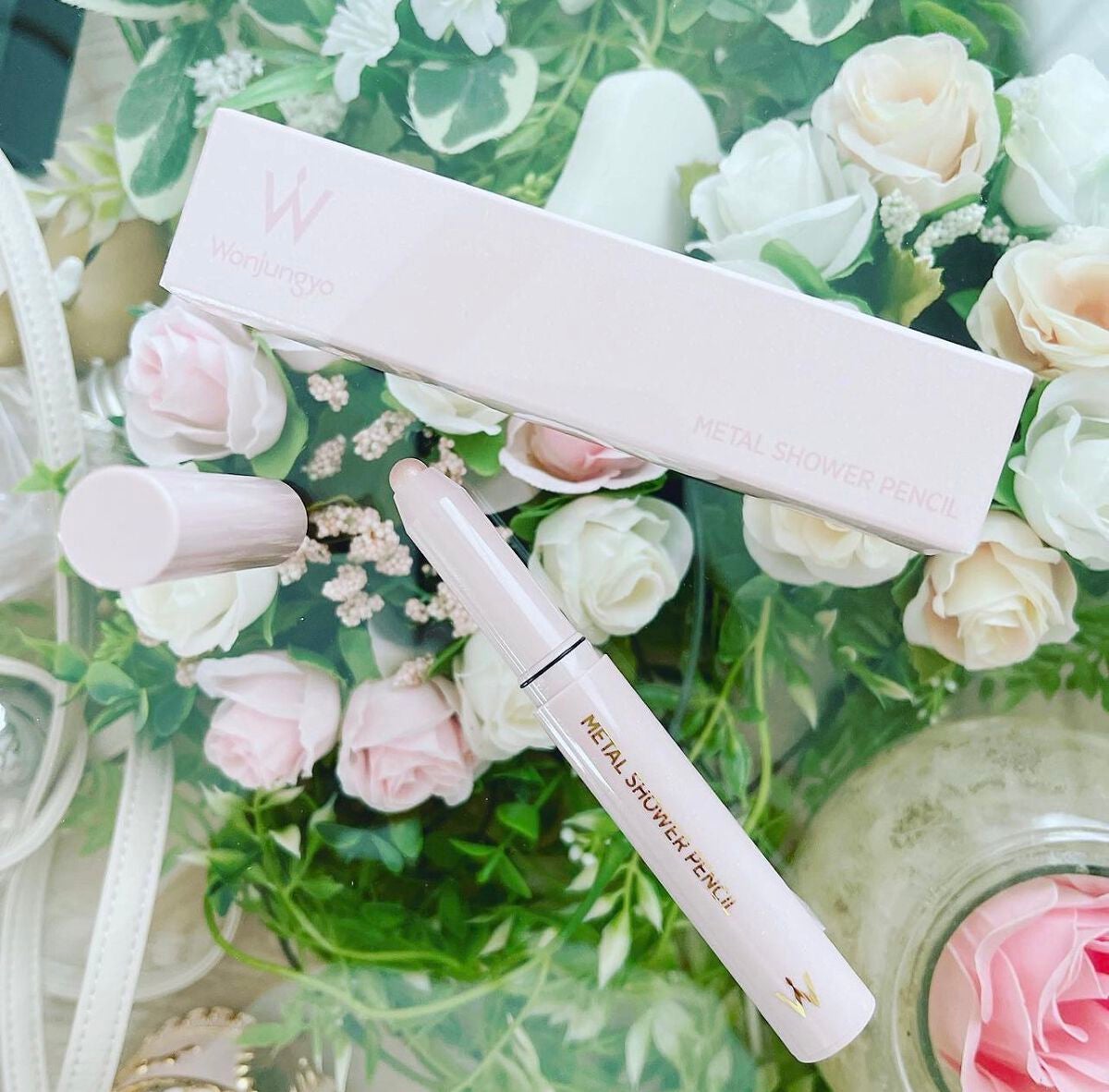 ウォンジョンヨ メタルシャワーペンシル/Wonjungyo/スティックアイシャドウを使ったクチコミ(2枚目)