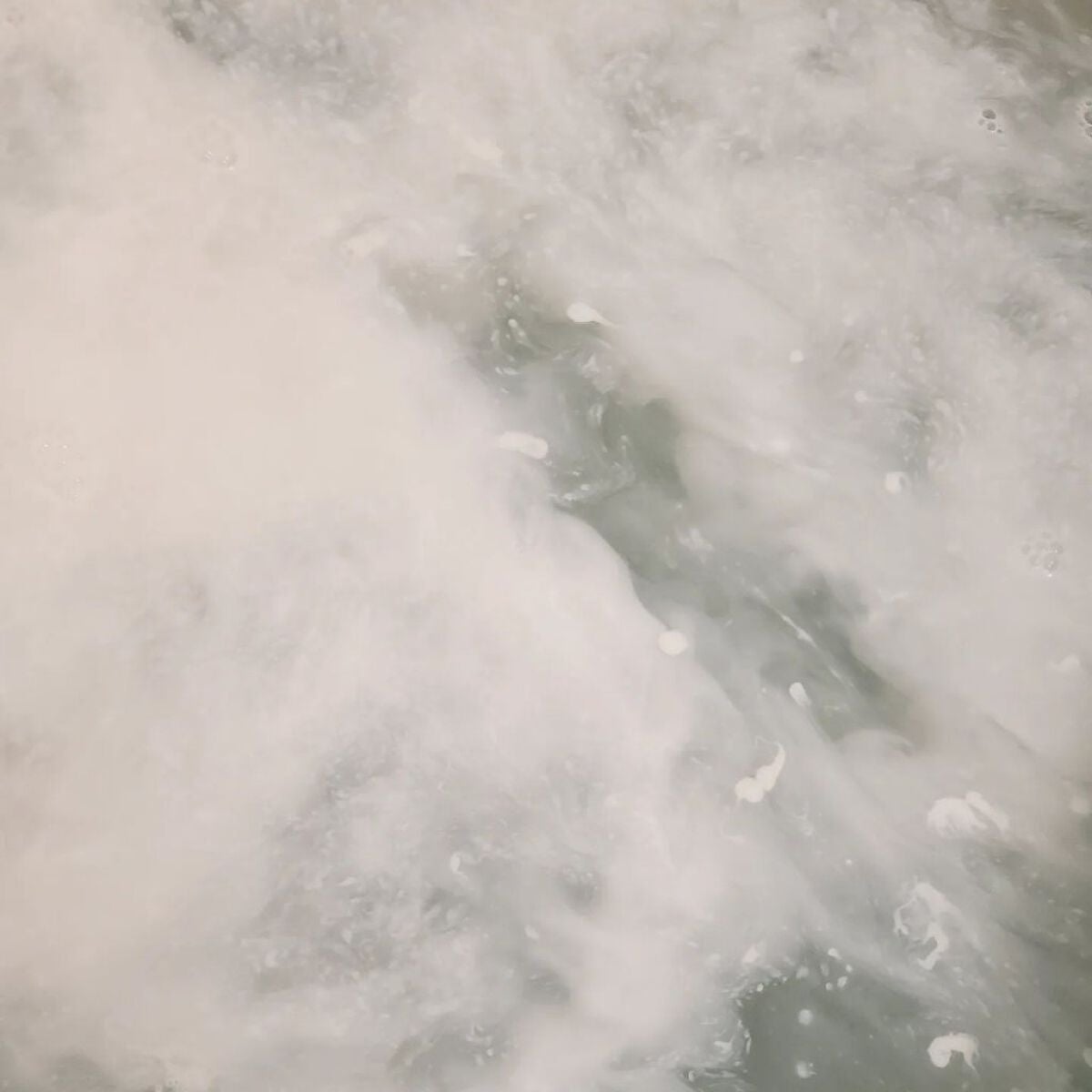 濃厚しっとり入浴液 ホワイトフローラルの香り/薬用ソフレ/保湿系入浴剤を使ったクチコミ(4枚目)