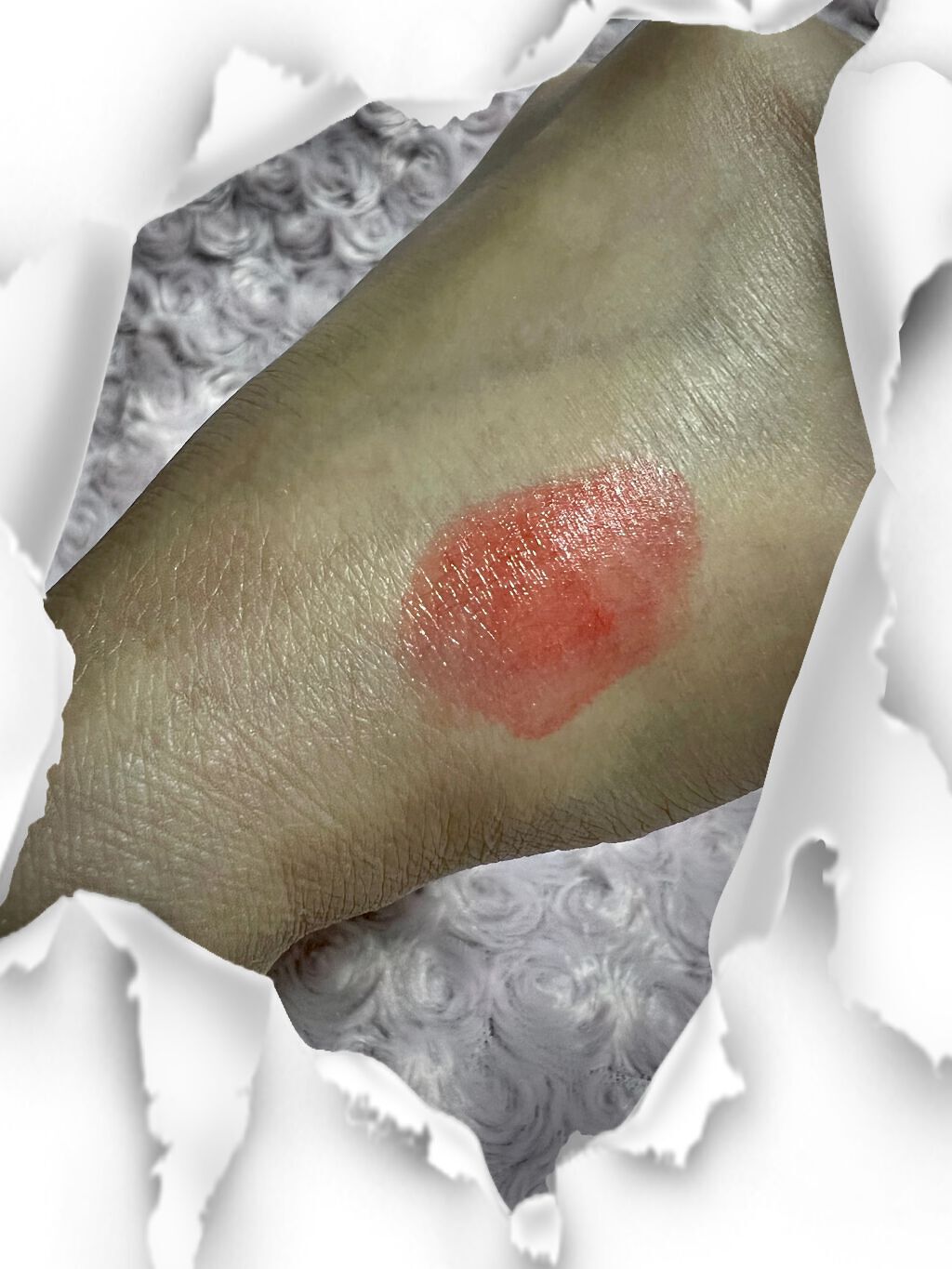 グロー プレイ リップ バーム ルージュ アウェイクニング/M・A・C/リップバームを使ったクチコミ（2枚目）