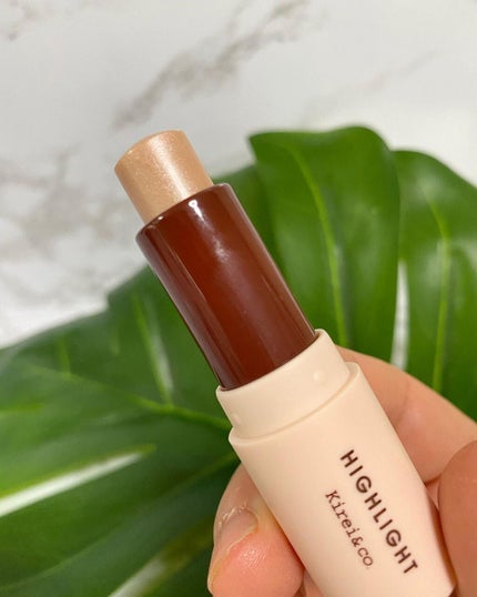 グロウスティックハイライト/Kirei&co./スティックハイライトを使ったクチコミ(3枚目)