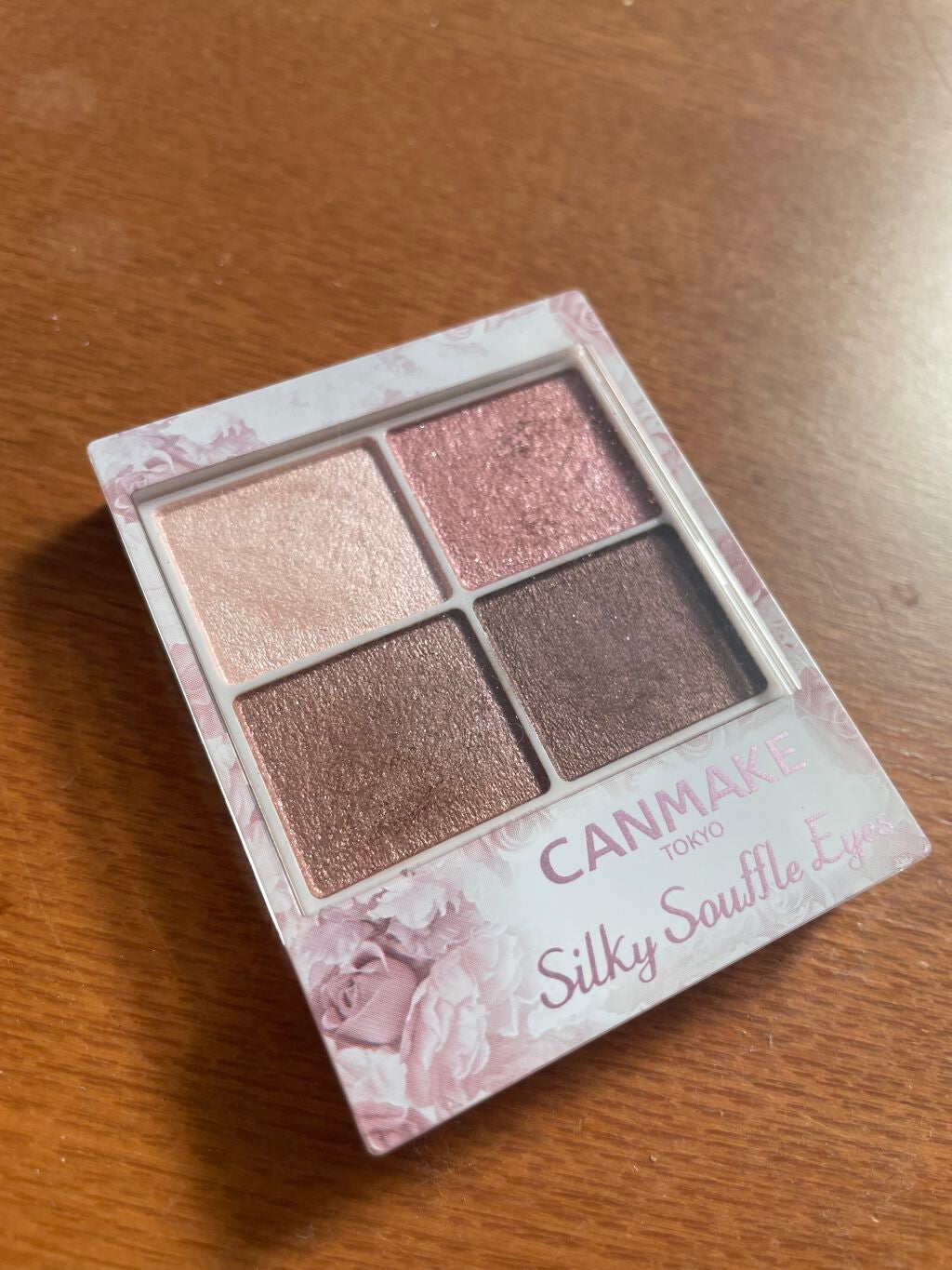 シルキースフレアイズ/キャンメイク/アイシャドウパレットを使ったクチコミ(2枚目)