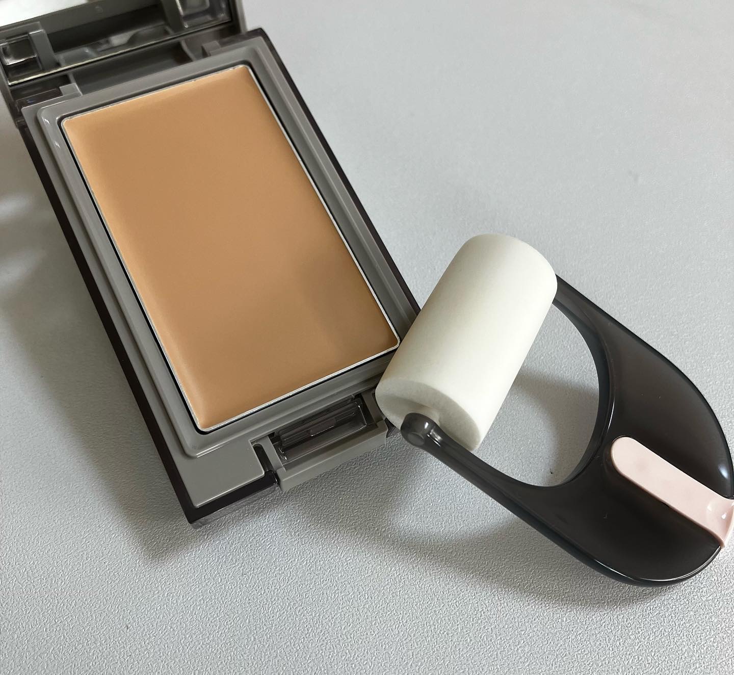 プリマヴィスタ デイトリートメントバーム 〈ローラータイプ〉/プリマヴィスタ/その他ファンデーションを使ったクチコミ（2枚目）