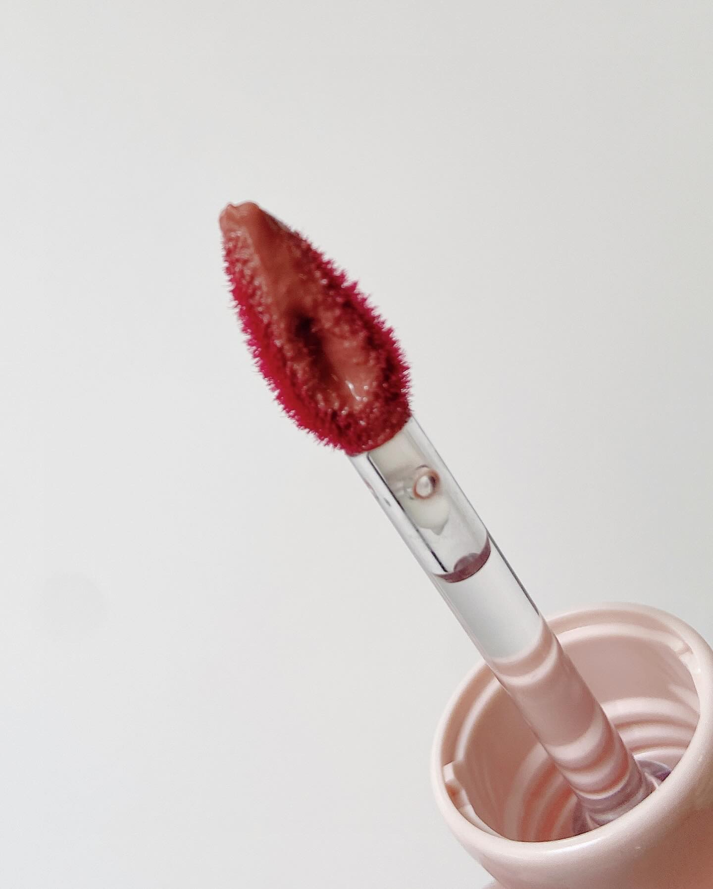 デューイフィルムティント 05 ヌードベージュ/CipiCipi/リップティントを使ったクチコミ（3枚目）