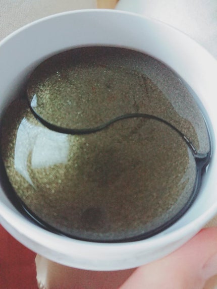 ブラックパール&ゴールド ハイドロゲル アイパッチ/Petitfee/アイケア・アイクリームを使ったクチコミ(3枚目)