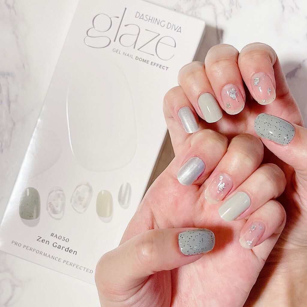 GLAZE グレーズ 半硬化タイプジェルネイルシール/DASHINGDIVA MAGICPRESS/ネイルシールを使ったクチコミ（1枚目）
