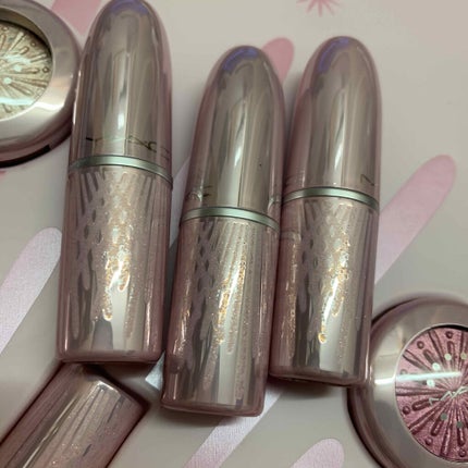 リップスティック M·A·C フロステッド ファイヤーワーク/M・A・C/口紅を使ったクチコミ(2枚目)