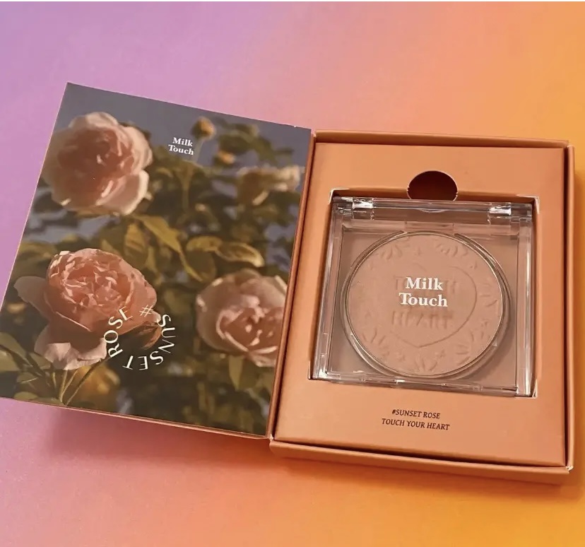 Milk Touch タッチ マイ チークのクチコミ「Milk Touch
タッチ マイ チーク
06  サンセットローズ

サンセットローズはピン.....」（1枚目）