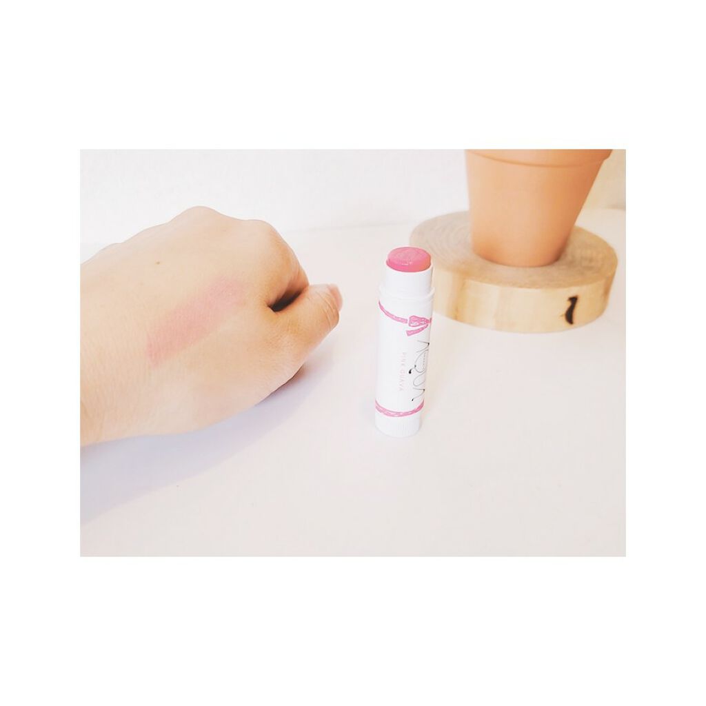 オーガニックスイーツリップ 11 ピンクグアバ/アクア・アクア/リップケアを使ったクチコミ（3枚目）