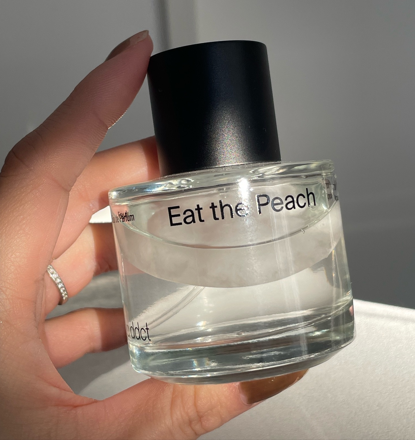 オードパフューム イートザピーチ/Addct/香水(レディース)を使ったクチコミ（3枚目）