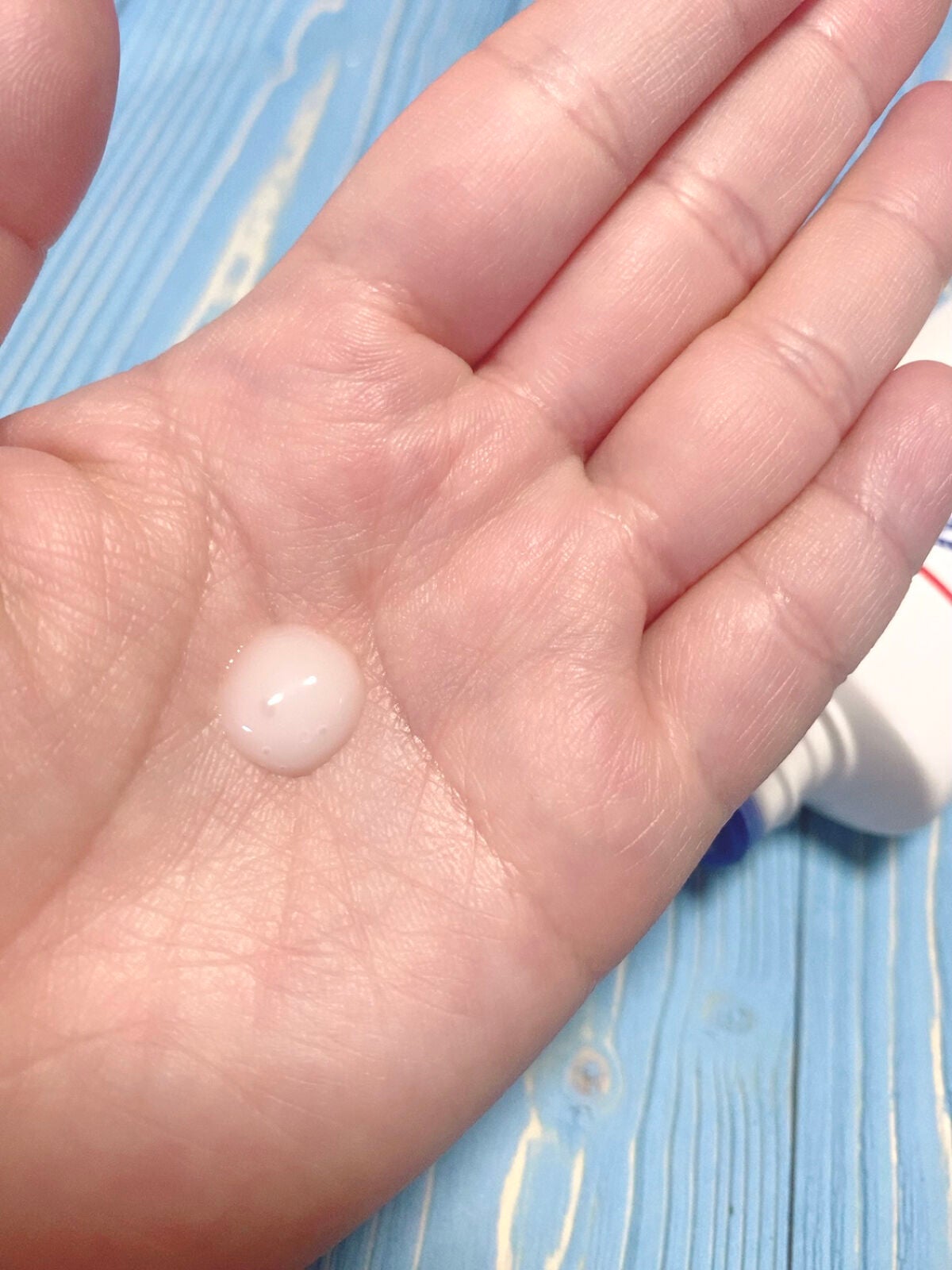 メディクイックH頭皮しっとりローション/メンソレータム/頭皮ローションを使ったクチコミ(7枚目)