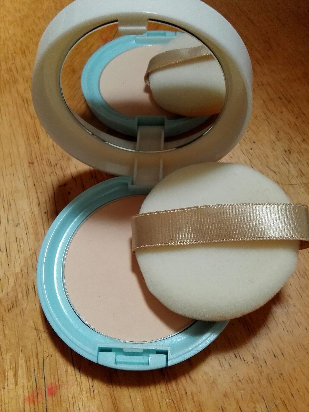 SE マットキープBBパクトN/P.N.Y. DIVISION/プレストパウダーを使ったクチコミ（2枚目）