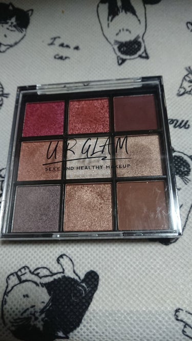 UR GLAM　BLOOMING EYE COLOR PALETTE/U R GLAM/パウダーアイシャドウを使ったクチコミ（1枚目）