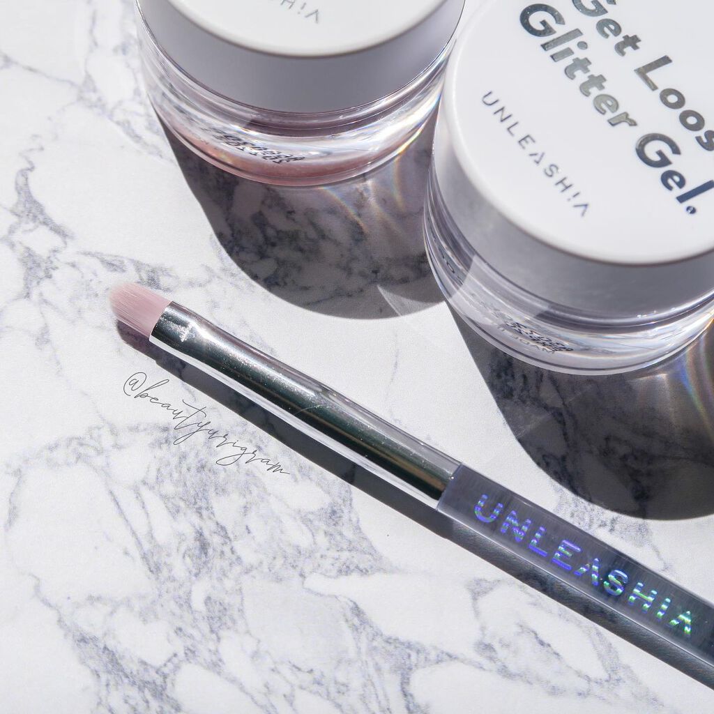 プレイモア グリッタジェルブラシ/unleashia/メイクブラシを使ったクチコミ（1枚目）