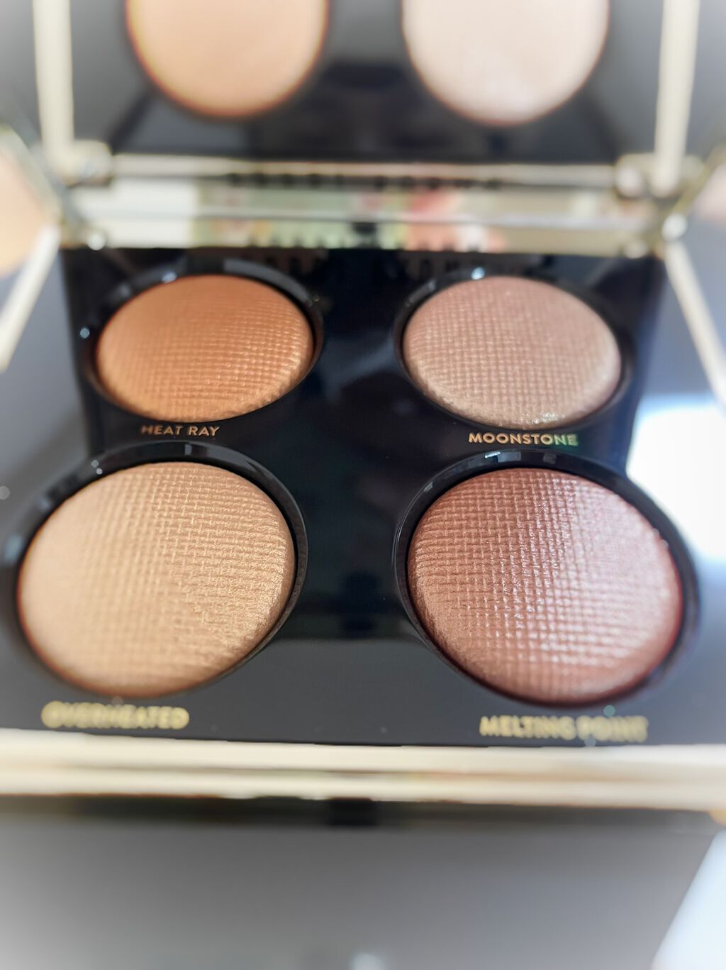 リュクス トゥ トラベル アイシャドウ パレット/BOBBI BROWN/アイシャドウパレットを使ったクチコミ(5枚目)