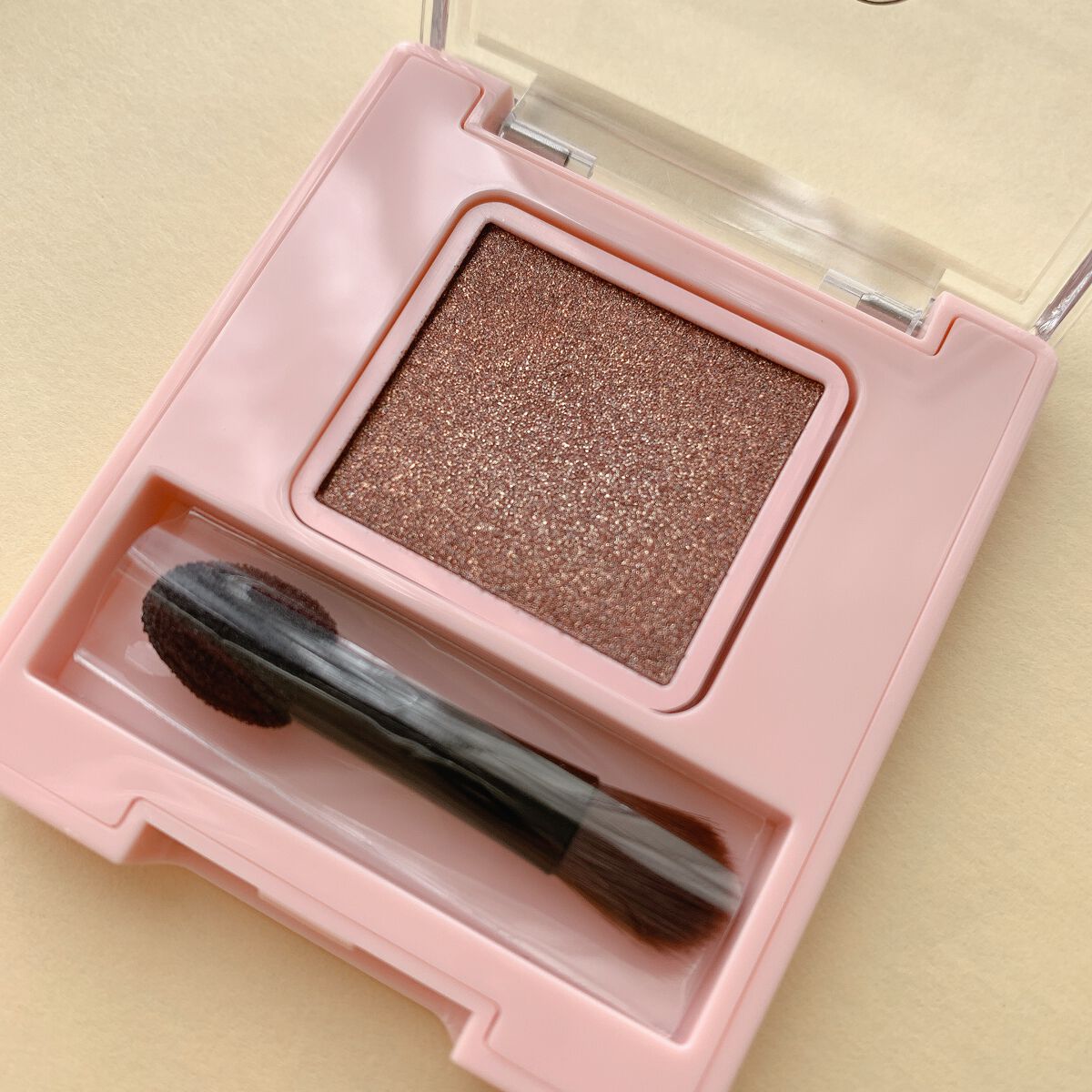 フーミー シングルラメシャドウ/WHOMEE/単色アイシャドウを使ったクチコミ（2枚目）