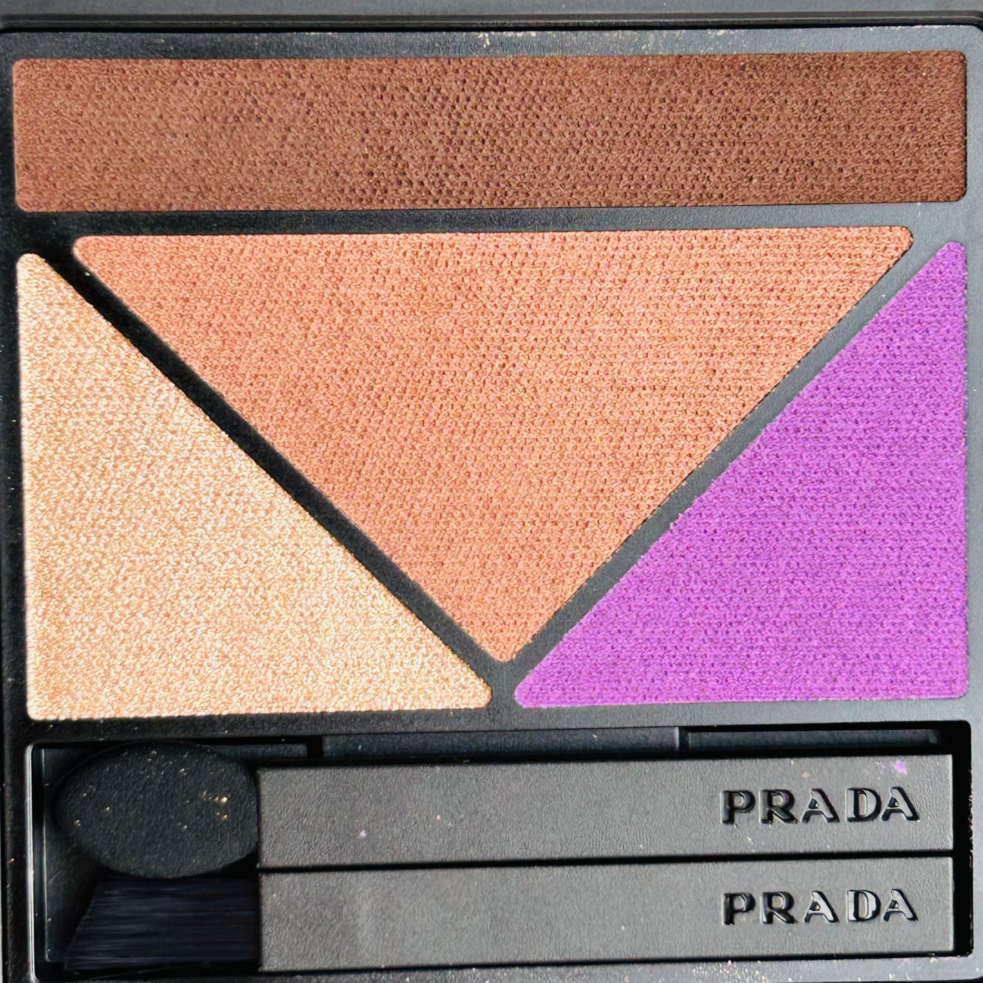 ダイメンションズ マルチエフェクト アイシャドウ/PRADA BEAUTY/アイシャドウパレットを使ったクチコミ(3枚目)